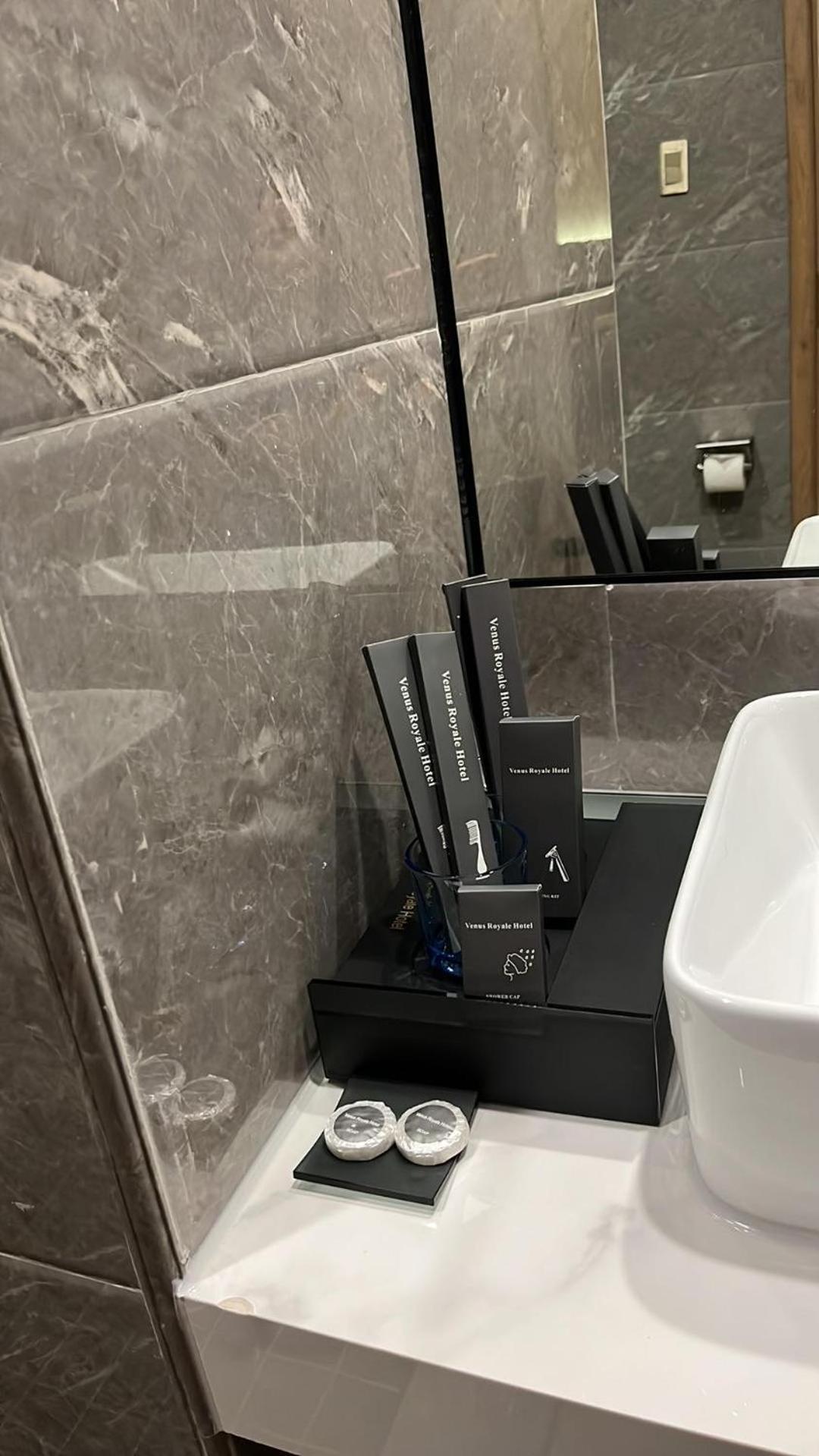 Venus Royale Hotel Coron Εξωτερικό φωτογραφία