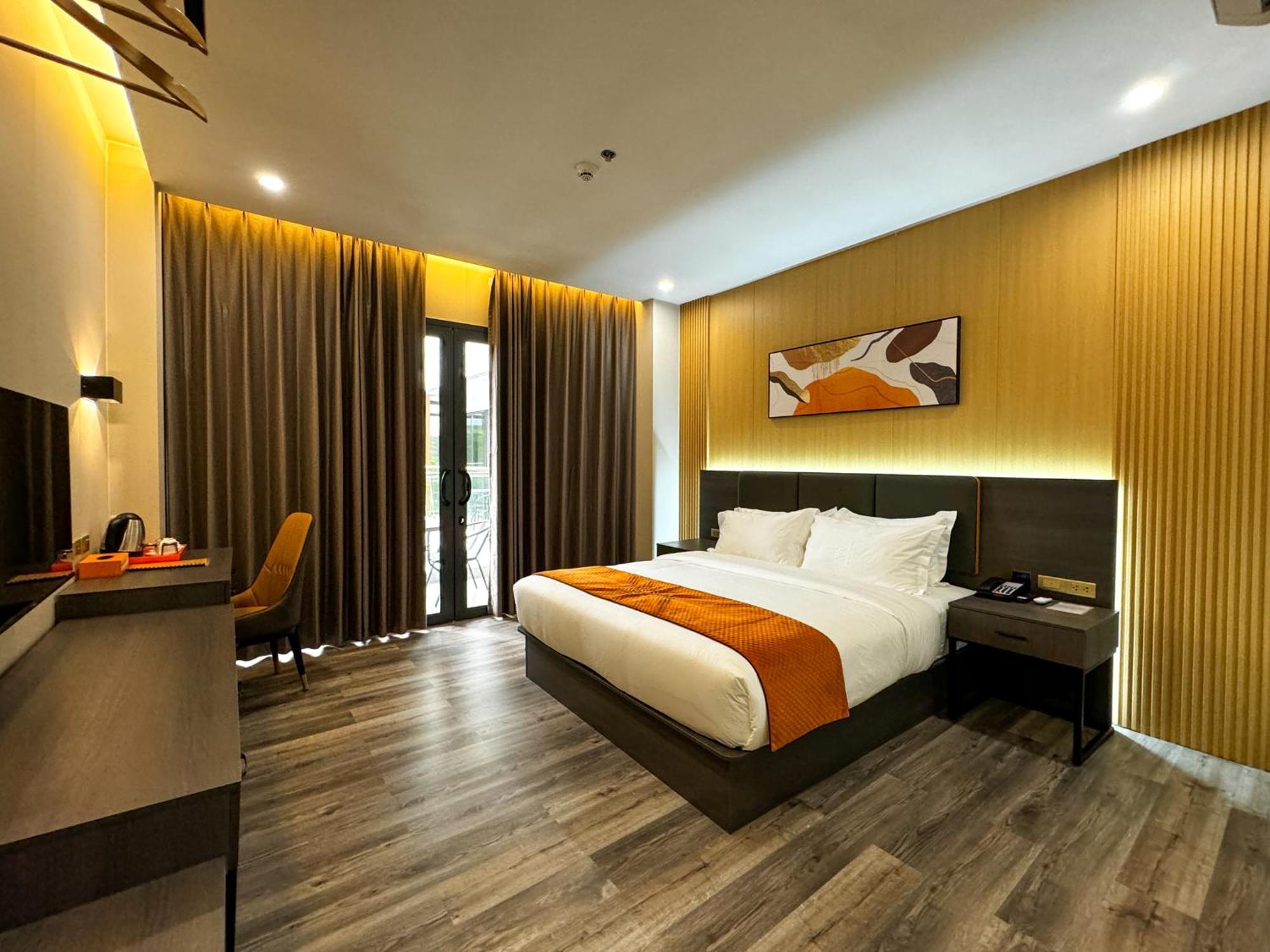 Venus Royale Hotel Coron Εξωτερικό φωτογραφία